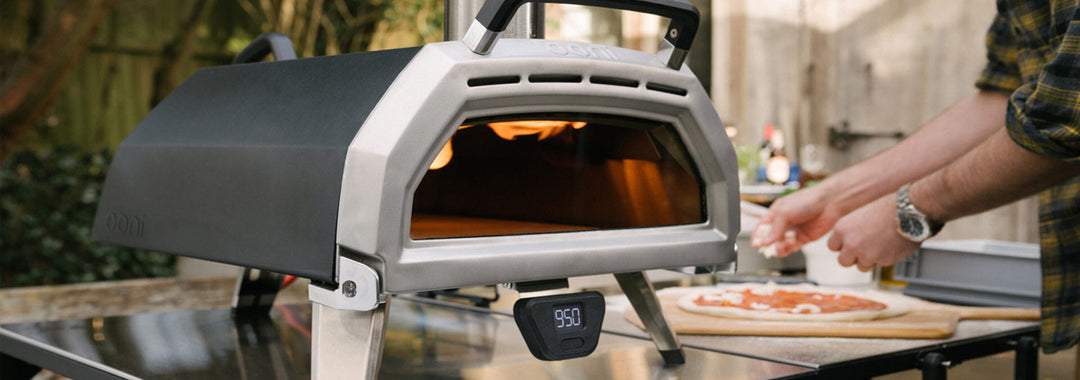 Meet Ooni Karu 16 Multi-fuelled pizza oven