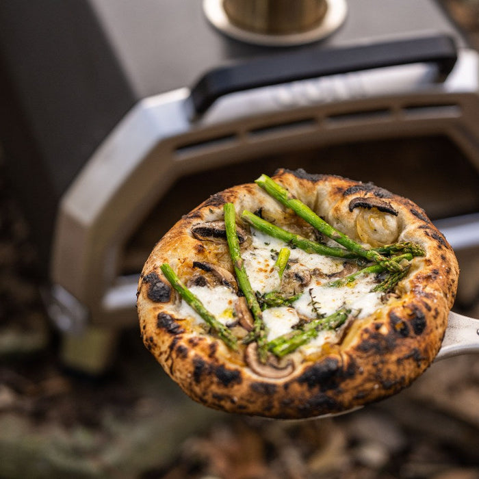 White Pizza with Asparagus, Chestnut Mushrooms, and Thyme