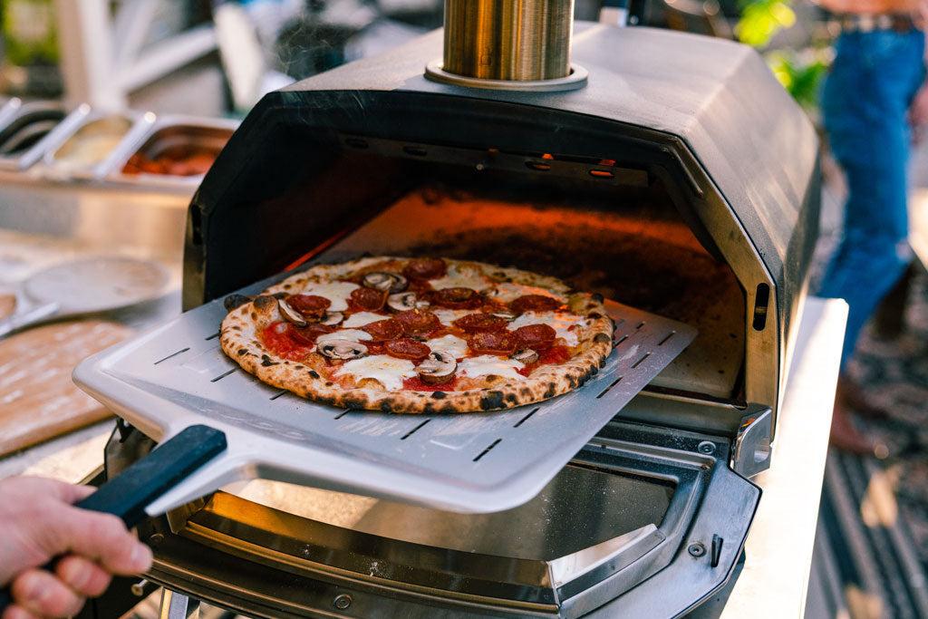 Ooni Karu 16 Multi-Fuel Pizza Oven - 7